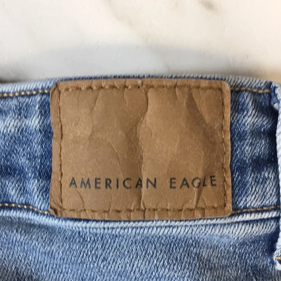 3/$20 American Eagle Super Hi-Rise Jegging Womens 0 Short Light Distressed Jeans - Picture 6 of 15